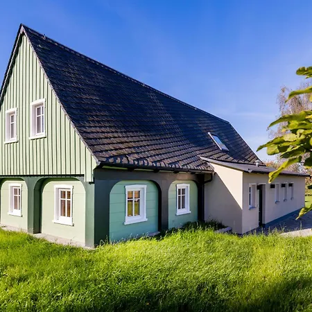 Haus Anneliese Auf Dem Hof Der Butterbergalpakas * Hainewalde